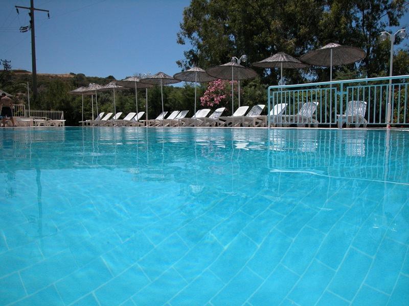 Hanedan Beach Hotel フォチャ エクステリア 写真