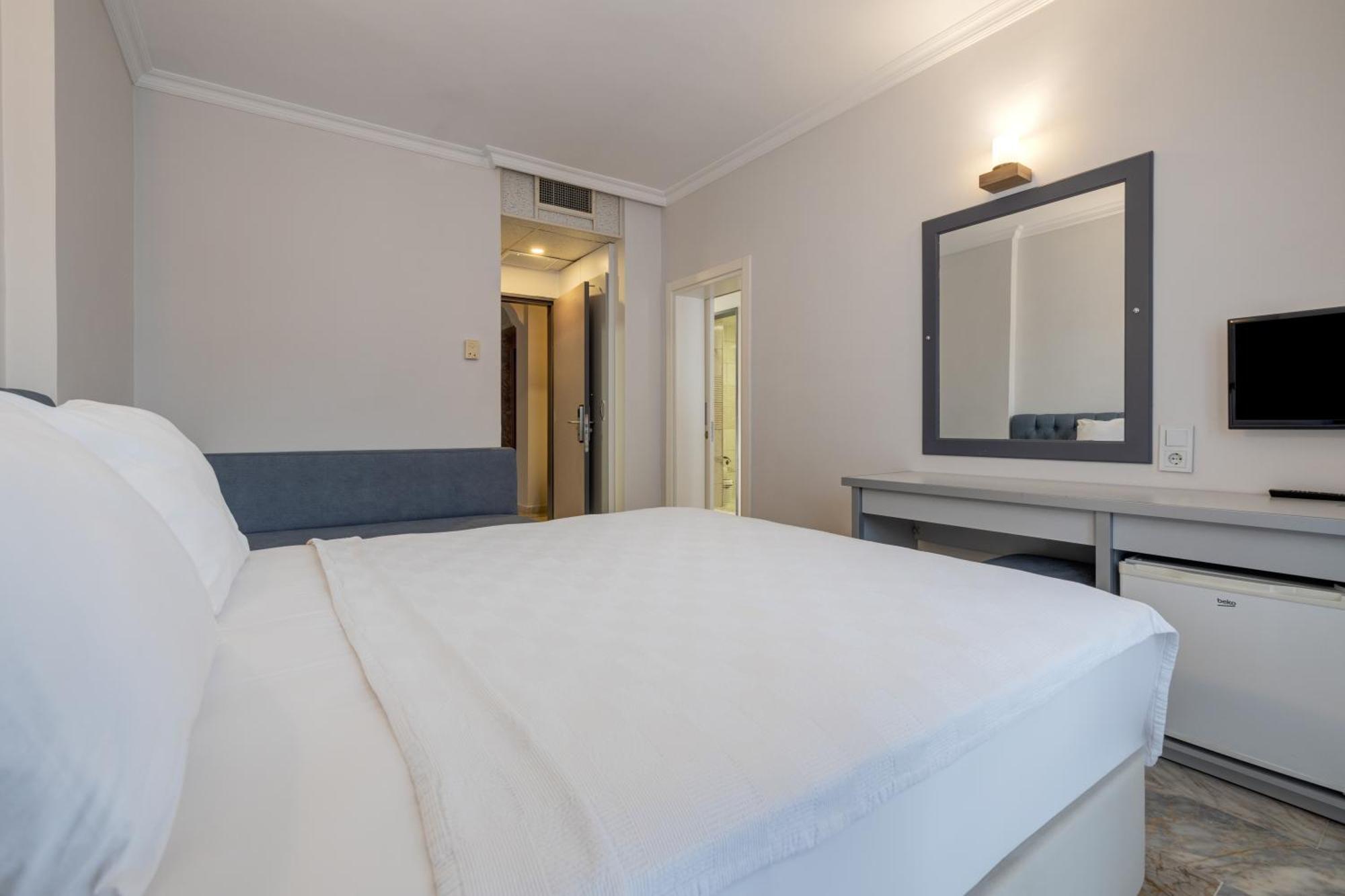 Hanedan Beach Hotel フォチャ エクステリア 写真