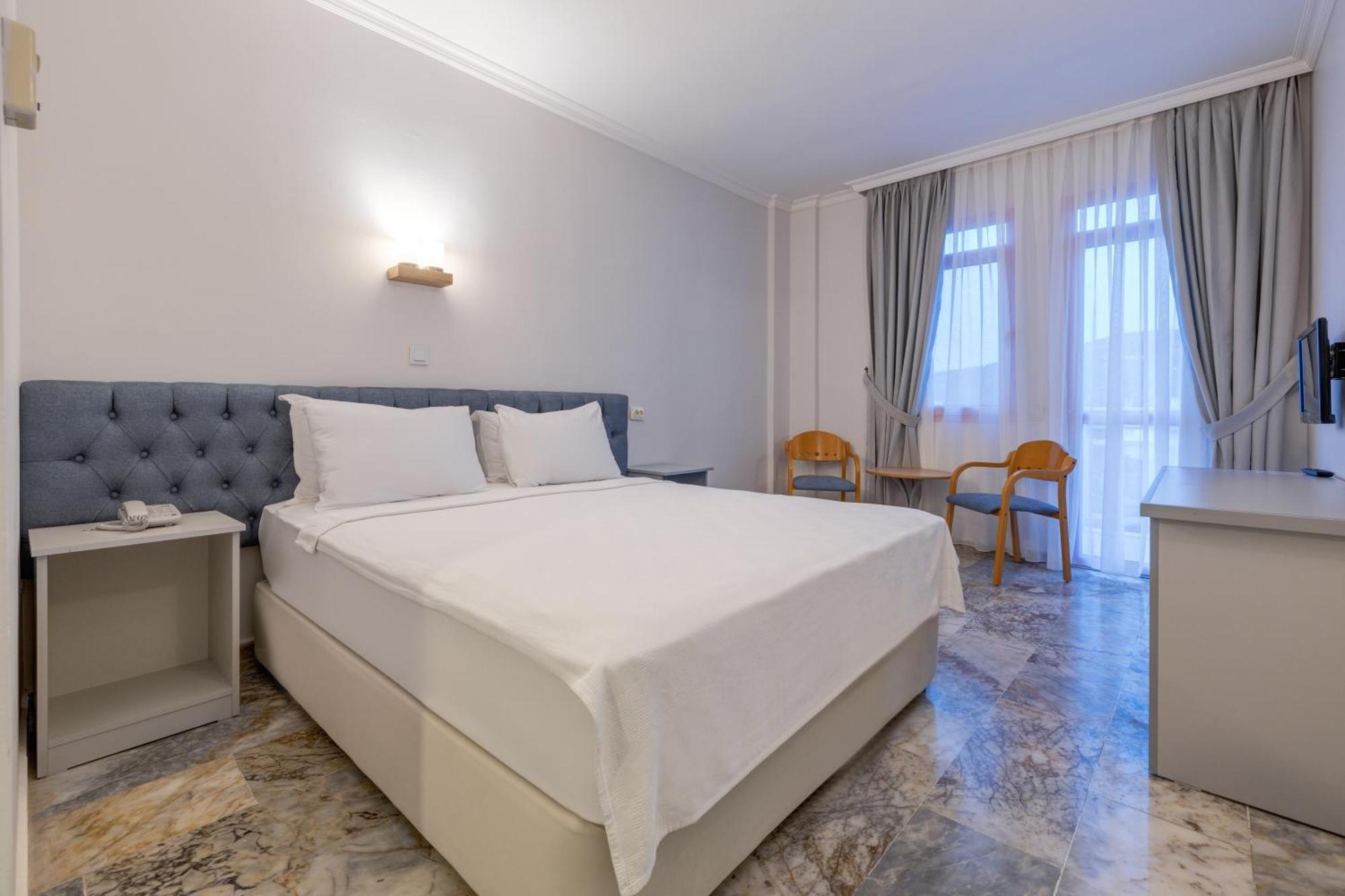 Hanedan Beach Hotel フォチャ エクステリア 写真