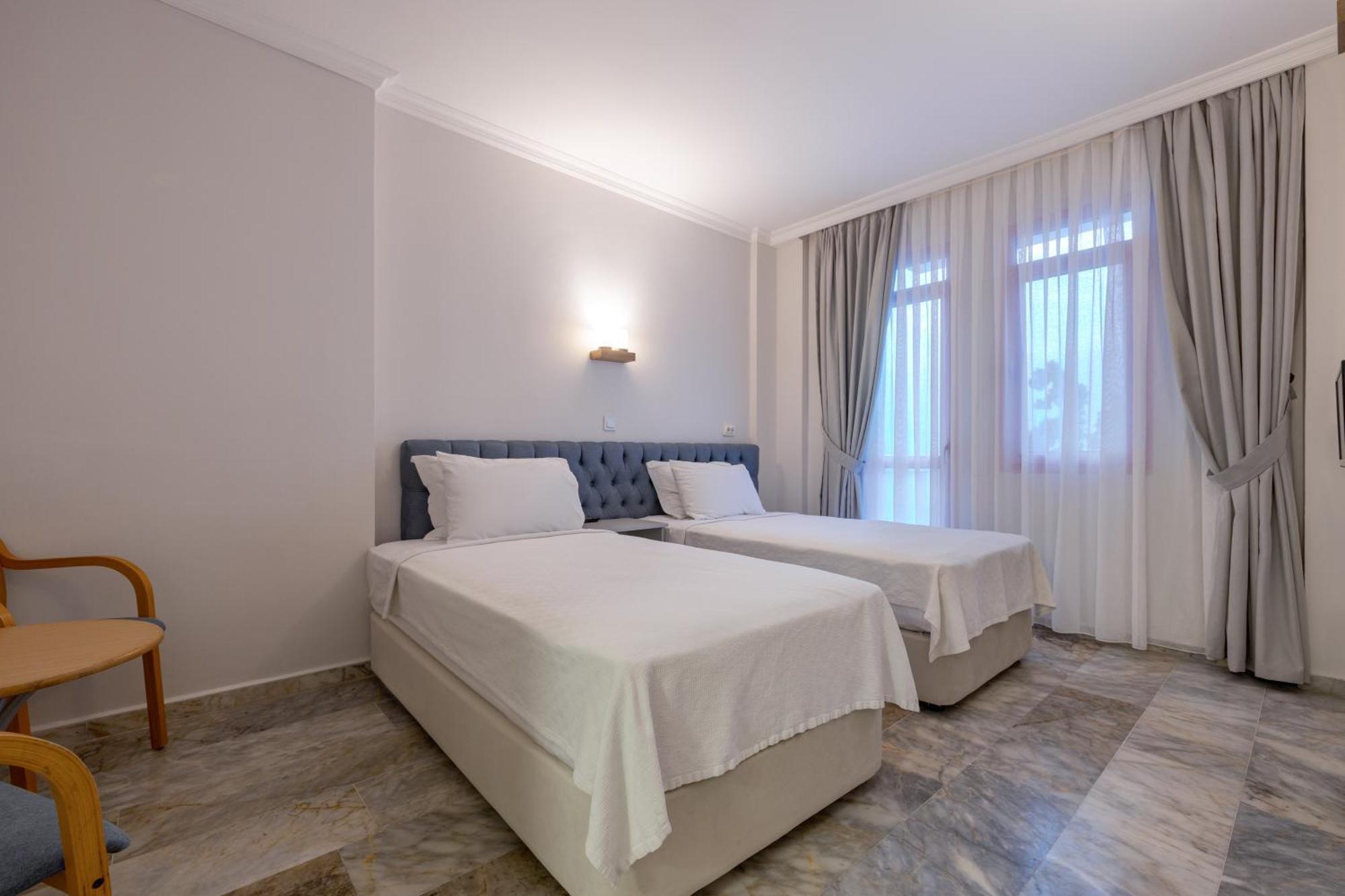 Hanedan Beach Hotel フォチャ エクステリア 写真