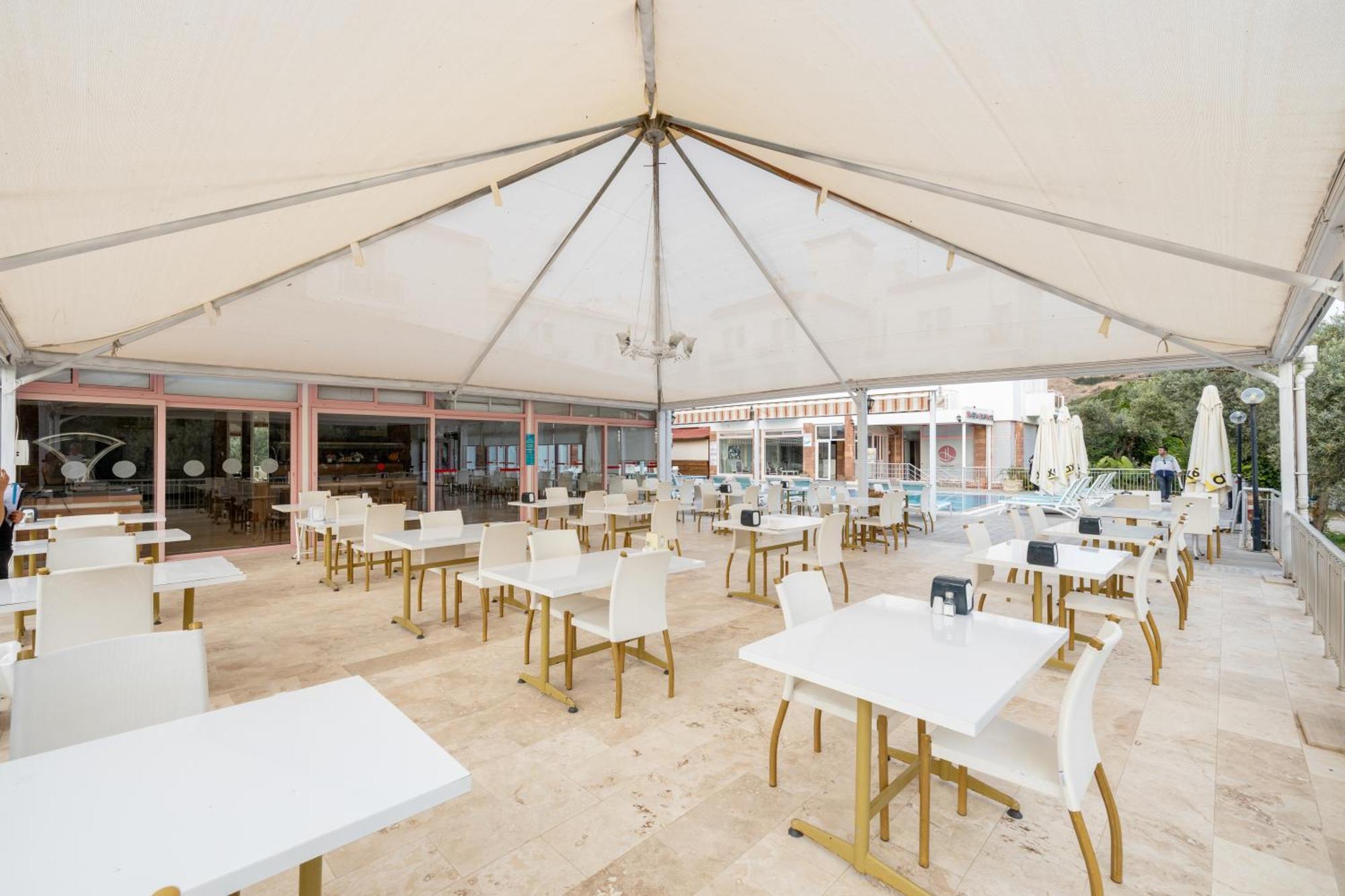 Hanedan Beach Hotel フォチャ エクステリア 写真