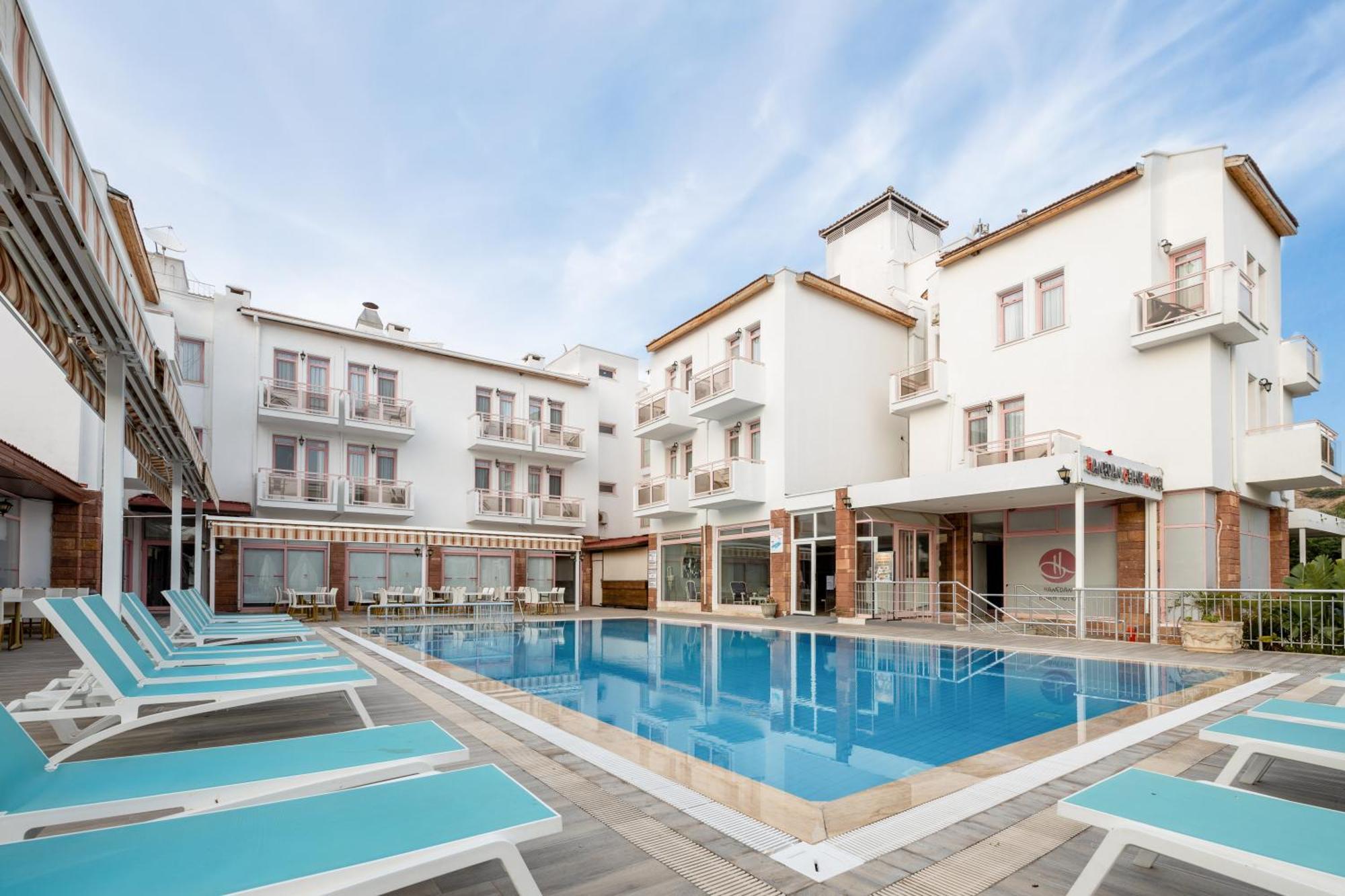 Hanedan Beach Hotel フォチャ エクステリア 写真