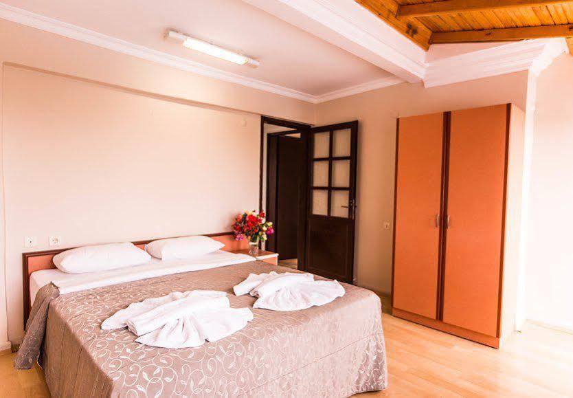 Hanedan Beach Hotel フォチャ エクステリア 写真