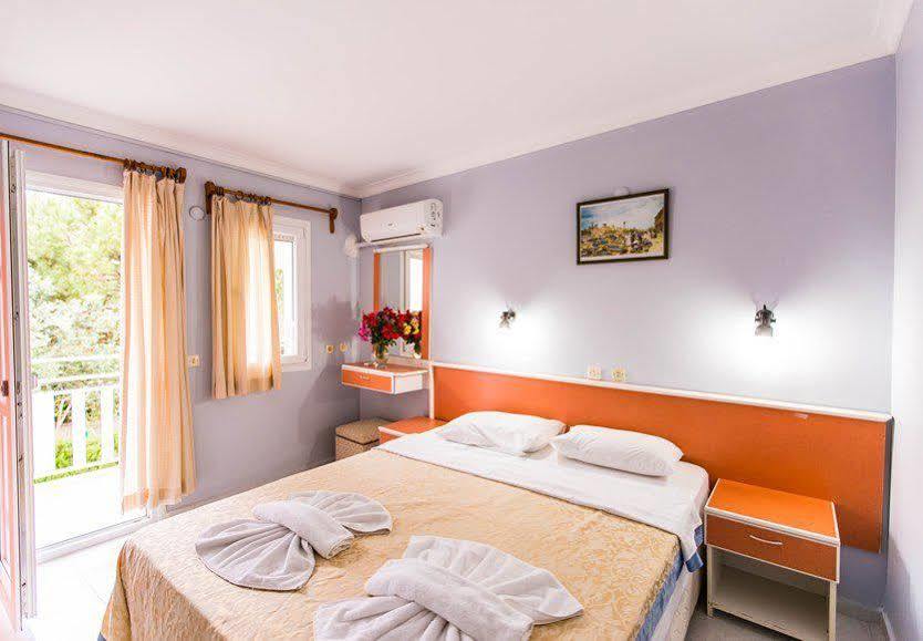 Hanedan Beach Hotel フォチャ エクステリア 写真
